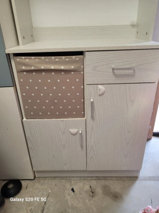 Armario auxiliar blanco con cajón y estantes