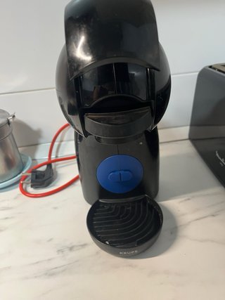 Cafetera Dolce Gusto Negra