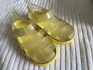 Sandalias Igor T24 Amarillas