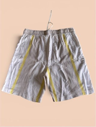 Shorts estivi Zara beige e gialli