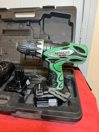 Taladro Hitachi DS14DFL Profesional