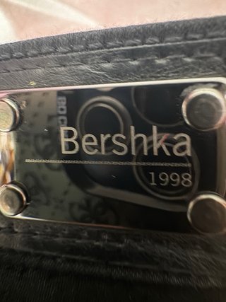 Pantalón Bershka polipiel negro Skinny