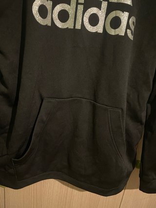 Sudadera Adidas Negra con Logo Brillante