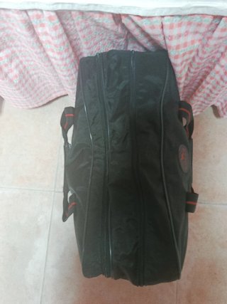 Bolsa de viaje negra Kangur