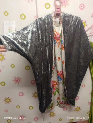 Kimono Reversible Satén y Terciopelo Gris