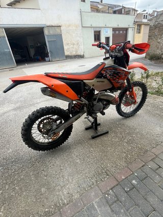 SE VENDE KTM 125 EXC ENDURO 2008