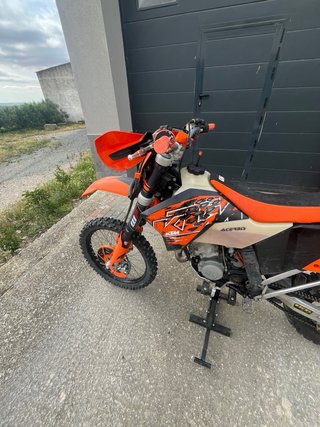 SE VENDE KTM 125 EXC ENDURO 2008