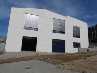 Nave industrial en venta en O Milladoiro en Ames
