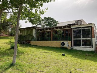 Local comercial en venta en Almijara - Capistrano - Cueva de Nerja en Nerja