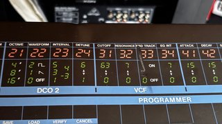 Sintetizzatore vintage Korg Poly 61