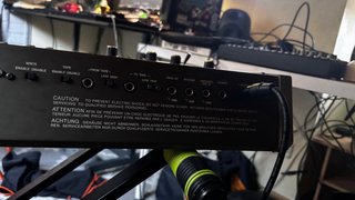 Sintetizzatore vintage Korg Poly 61