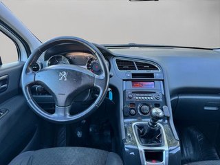 Peugeot 5008 Active 2.0 BlueHDi 150