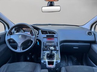 Peugeot 5008 Active 2.0 BlueHDi 150
