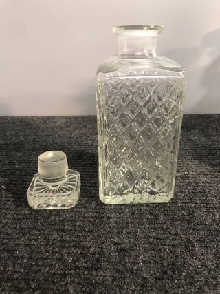 4 bottiglie di liquore vintage in vetro, insieme o separato