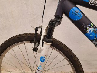 Bicicleta de 24"