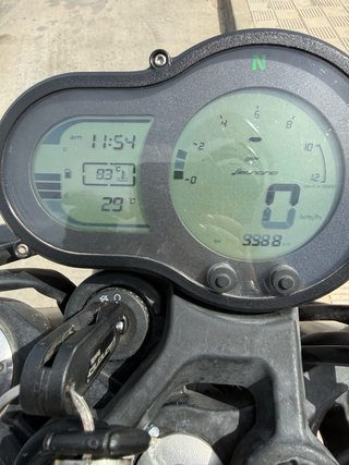 Benelli Leoncino 502