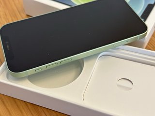 iPhone 12 Apple