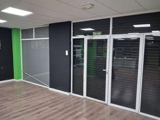 Local comercial en alquiler en Barrio de Zaidín en Granada