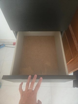 Comoda cassettiera nera