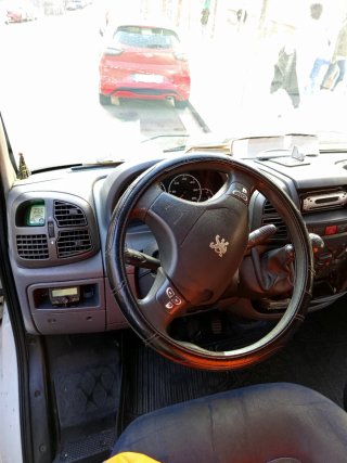 Peugeot e-Boxer 2008