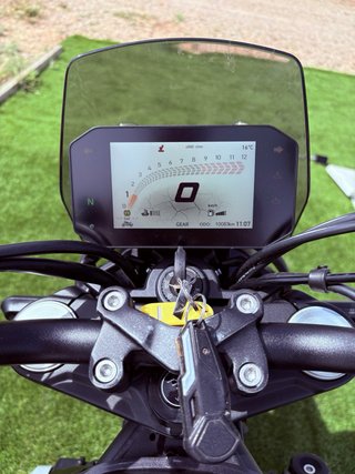 Voge 525 ACX Negra/Gris