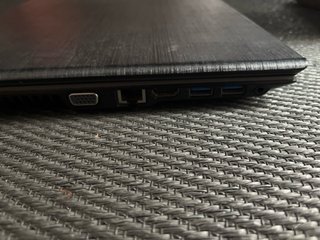 ACER ASPIRE E15 E5-573G-51EG – INTEL i5 – 8GB RAM