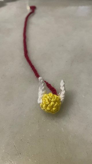 Marcapáginas Snitch Dorada crochet