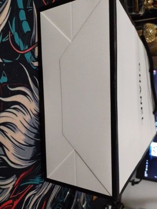 Busta carta Chanel bianca