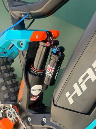 Bici Electrica Haibike Xduro con Ruedas de CARBONO