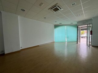 Local comercial en venta en Herrera