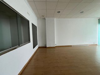 Local comercial en venta en Herrera