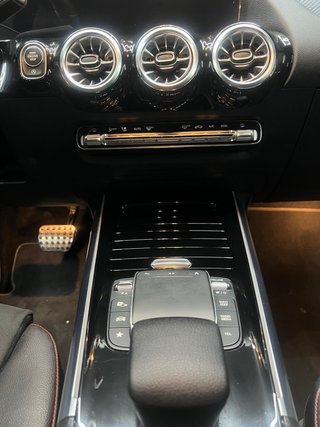 Mercedes-Benz GLA (H247) 2022