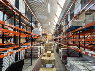 Nave industrial en alquiler en Las Dehesillas - Vereda de los Estudiantes en Leganés