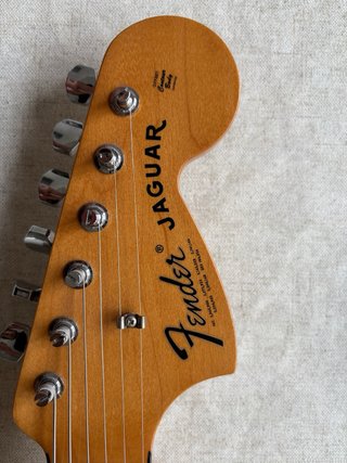 Fender Jaguar Vintera II 70s Negra