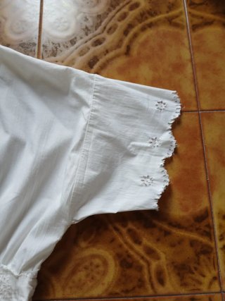 Maglia bianca ragazza