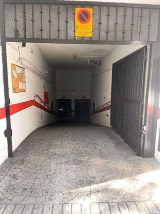 Garaje en venta en Santa Rosa - Valdeolleros en Córdoba