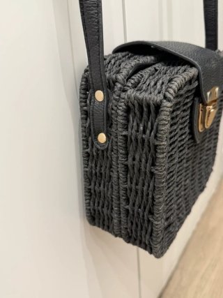 Bolso Bandolera Trenzado Rígido Negro B00052