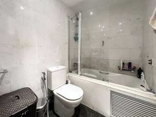 Piso en alquiler en Les Tres Torres en Barcelona