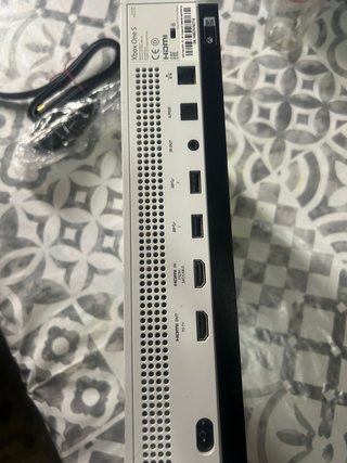 Xbox One S bianca