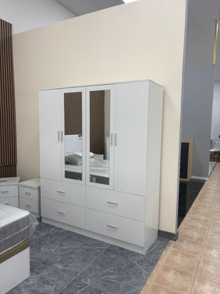 Armario blanco 4 puertas NUEVO oferta