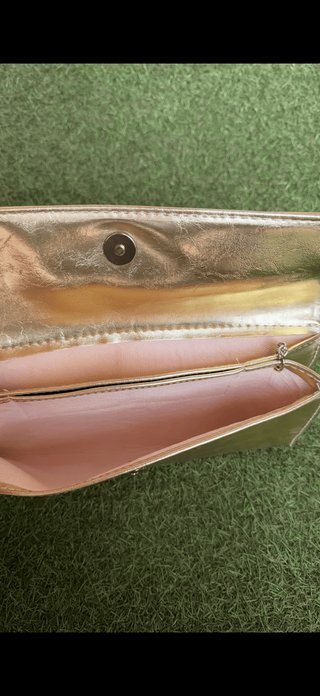 Bolso de fiesta dorado