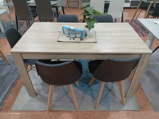 Mesa de comedor extensible de madera