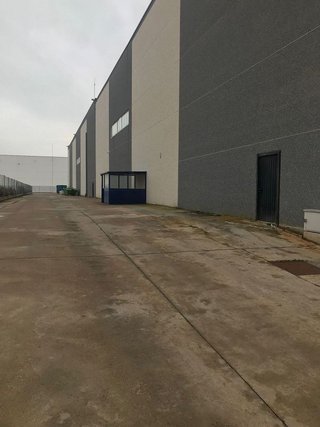 Nave industrial en alquiler en Alovera