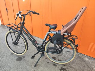 Bicicleta Batavus QUIP EXTRA cargo +silla infantil
