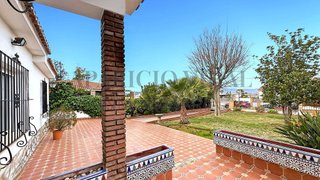 Chalet en venta en Manantiales - Lagar - Cortijo en Alhaurín de la Torre