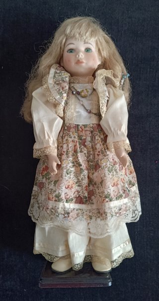 LOTE 3 MUÑECAS DE PORCELANA VINTAGE + ACCESORIOS