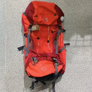 Mochila Elementerre Talca 50L Roja Sin Uso