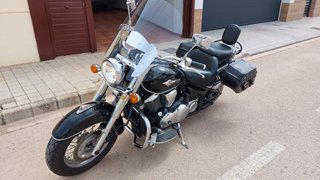 Kawasaki VN900 Custom Negra