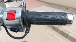 Kawasaki VN900 Custom Negra