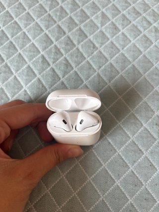 AirPods 2da Gen Blancos